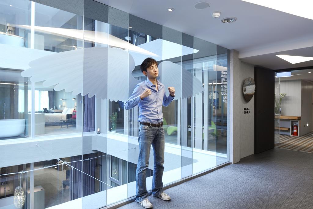 Hotelday Taichung Exterior foto