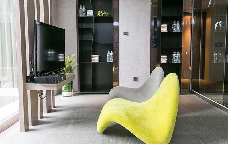 Hotelday Taichung Exterior foto