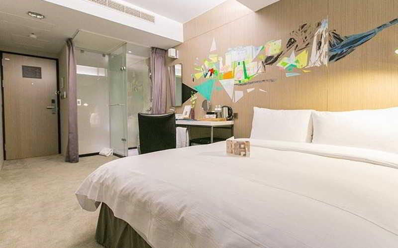 Hotelday Taichung Exterior foto