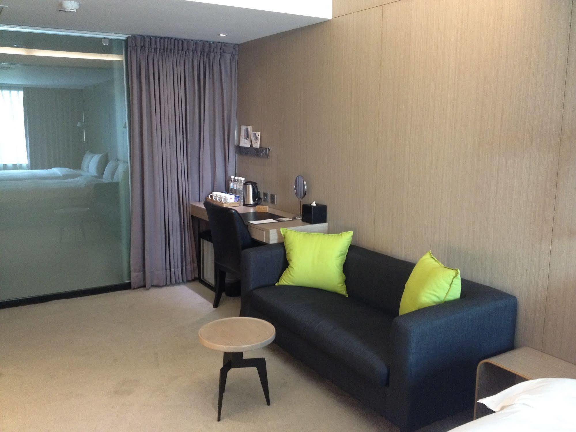 Hotelday Taichung Exterior foto