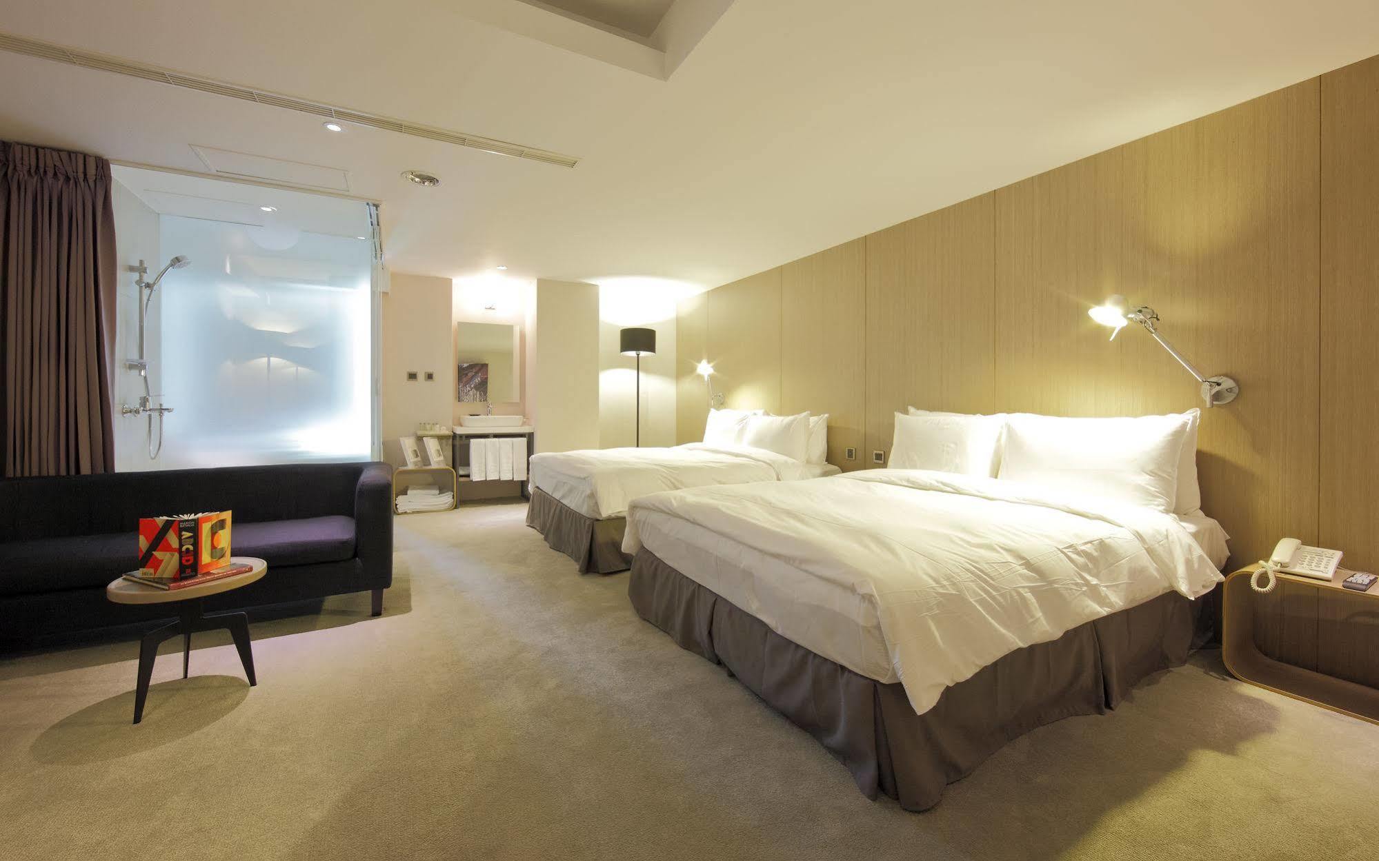 Hotelday Taichung Exterior foto