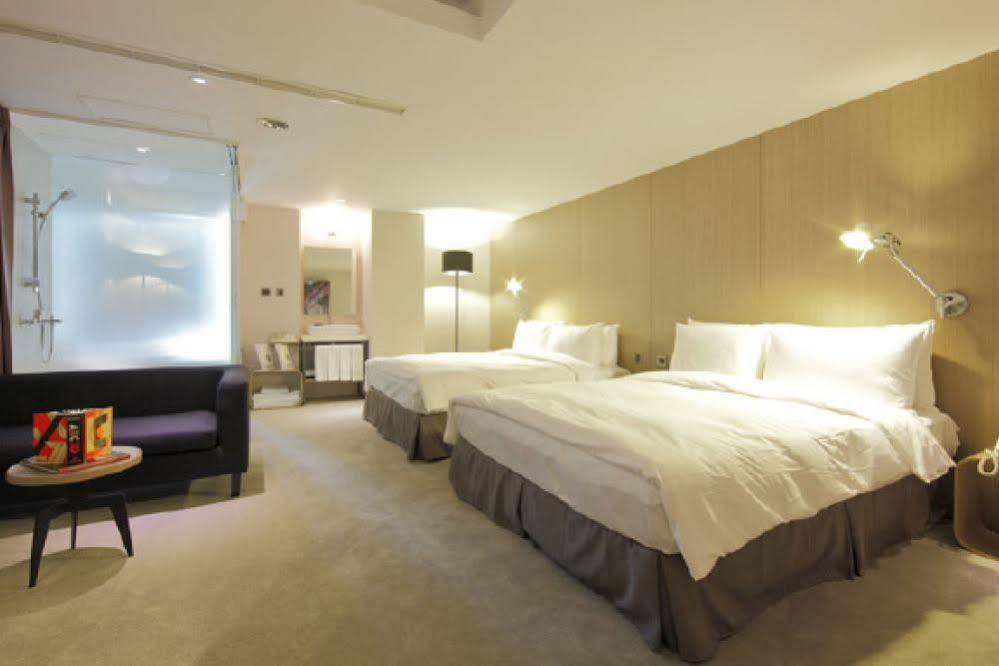 Hotelday Taichung Exterior foto