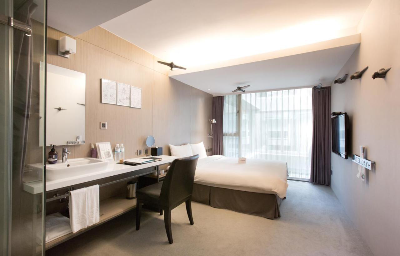 Hotelday Taichung Exterior foto